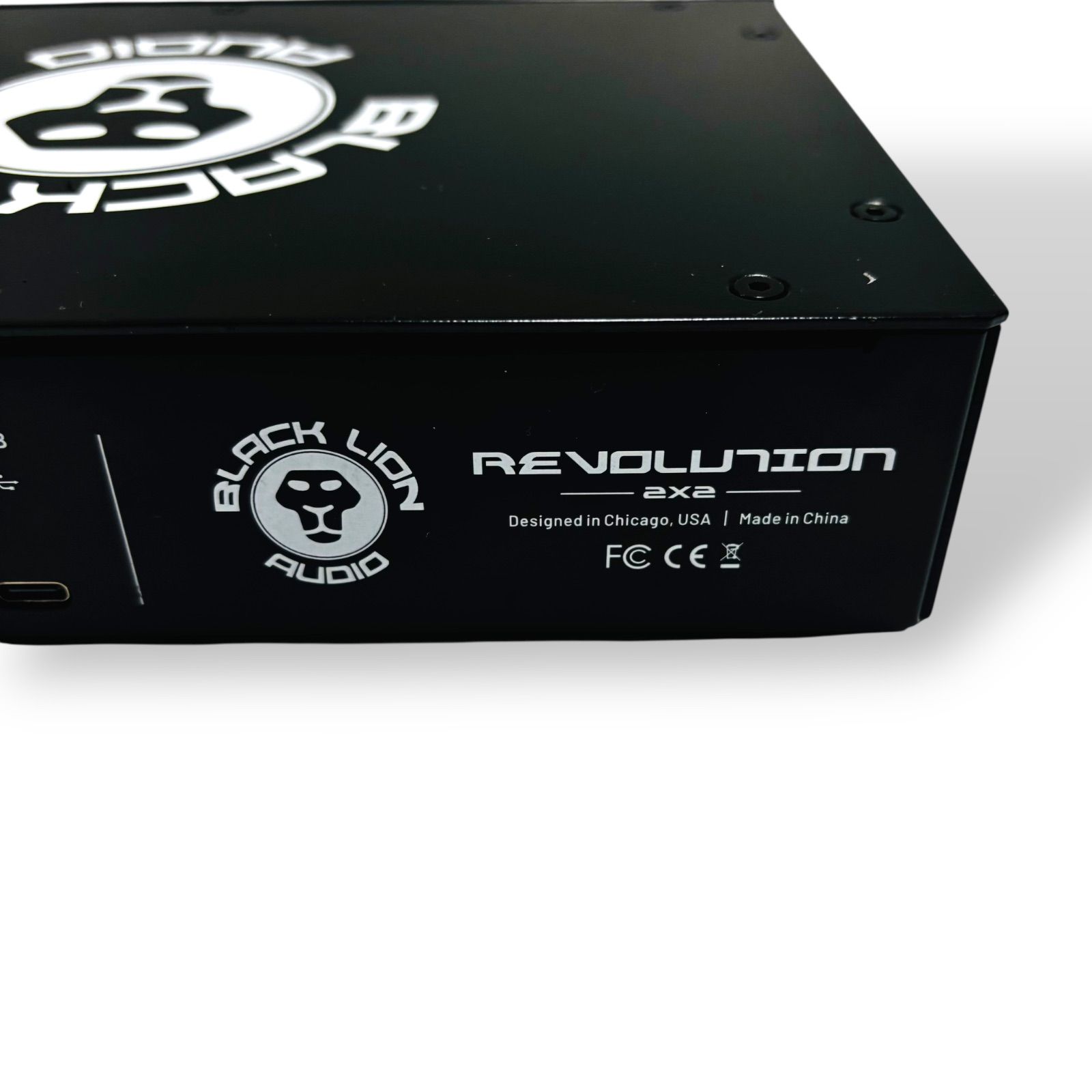 今日のファッション ブラックライオンオーディオ Revolution 2x2 USB オーディオインターフェース Black Lion Audio Revolution 2x2 レコーディング機器 高音質設計 改良版入荷！