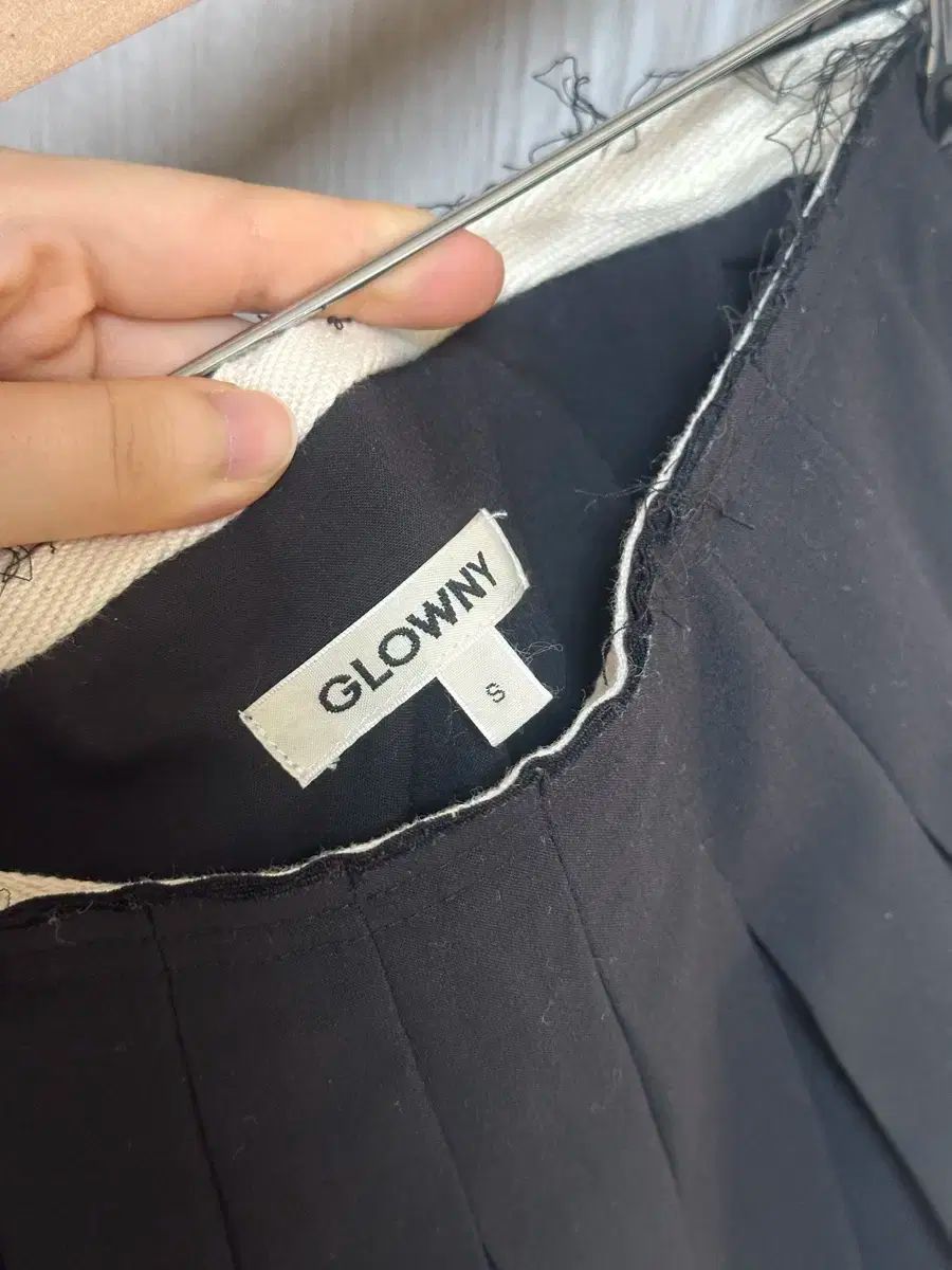 GLOWNY RILEY PLEATED MINI SKIRT GULLKHAN_COM