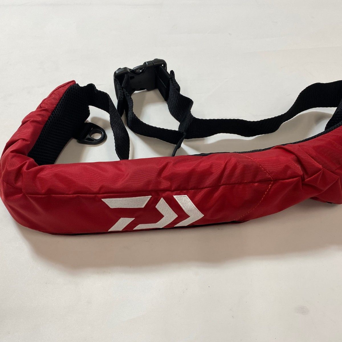 DAIWA TYPE-A ライフジャケット ブラック ややマジックテープ剥がれ DAIWA TYPE-A ライフジャケット ブラック ややマジックテープ剥がれ