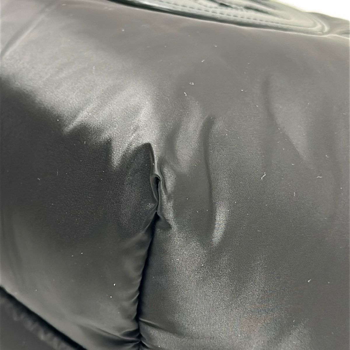 黒 チェーンショルダー