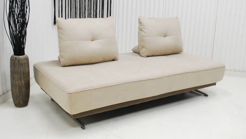 自由に寛げる新進スタイルソファ デイベッド