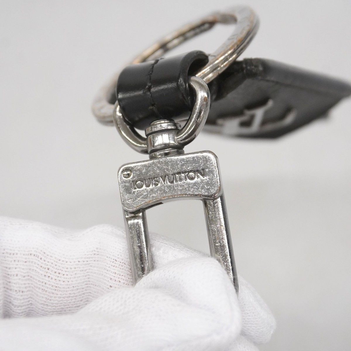 5 me 6275 ルイヴィトン キーホルダー モノグラム エクリプス ポルトクレ クロッシュクレ M 63620 ブラック メンズ