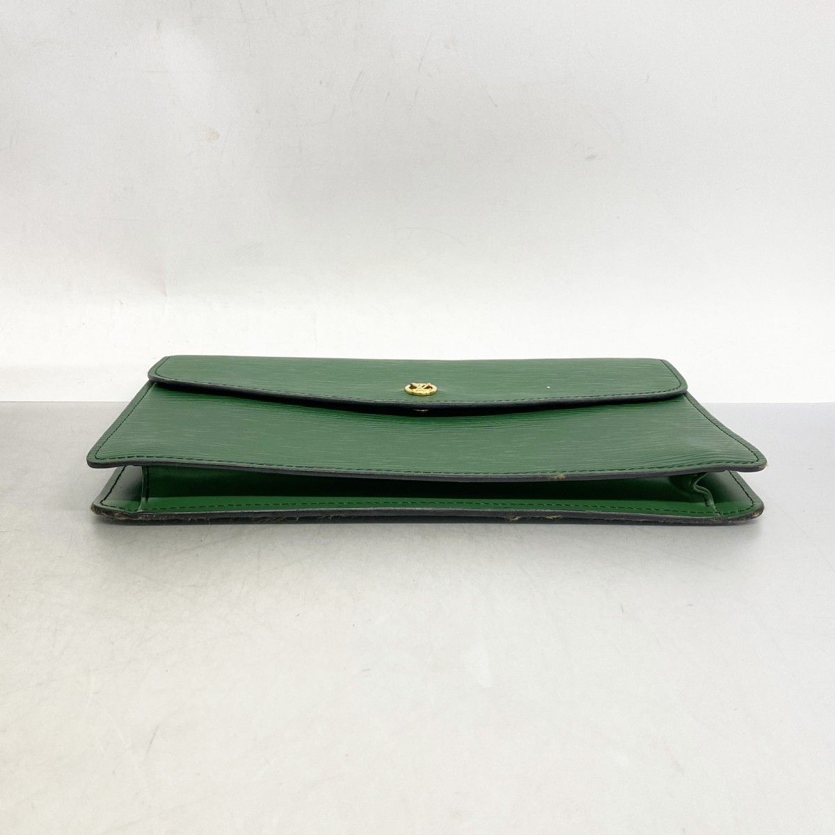 クラッチバッグ