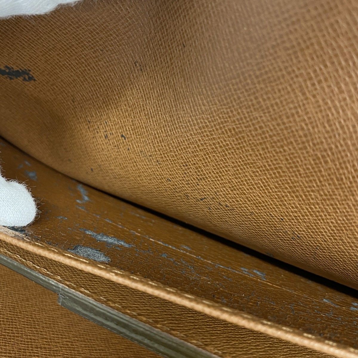 ブリーフケース