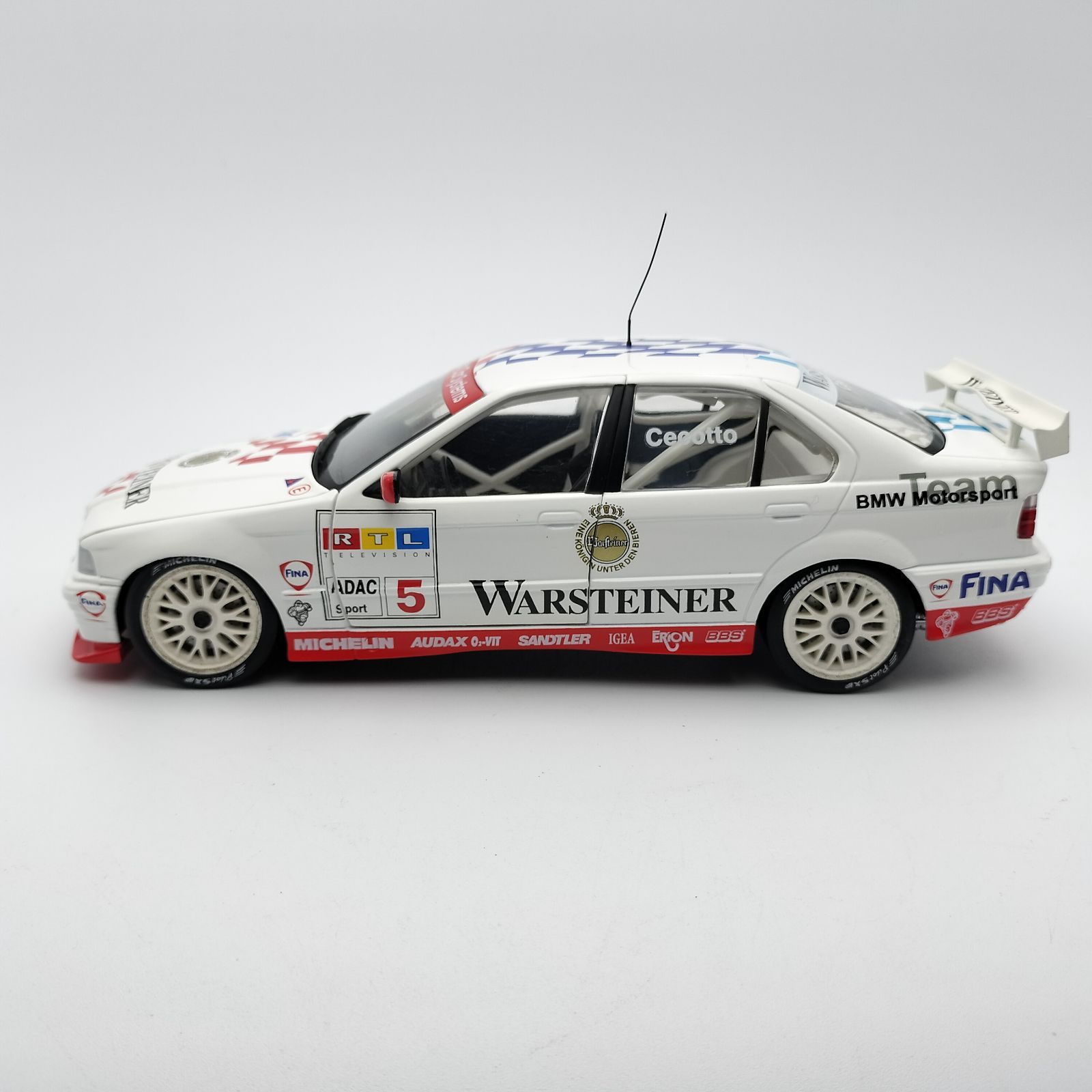 UT Models 1997 BMW 320i STW Warsteiner 1 18 スーパーツーリングカー ダイキャスト メタル ミニカー アンティークカー モデルカー ミニチュアカー