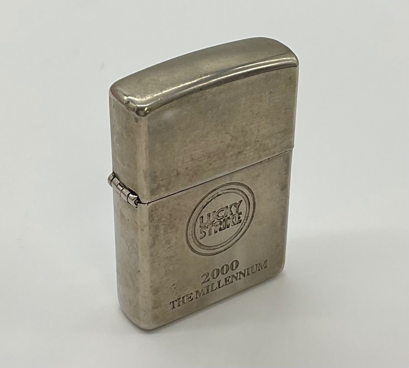 ZIPPO ジッポー ラッキーストライク LUCKY STRIKE 2000 THE ZIPPO ジッポー ラッキーストライク LUCKY STRIKE 2000 THE