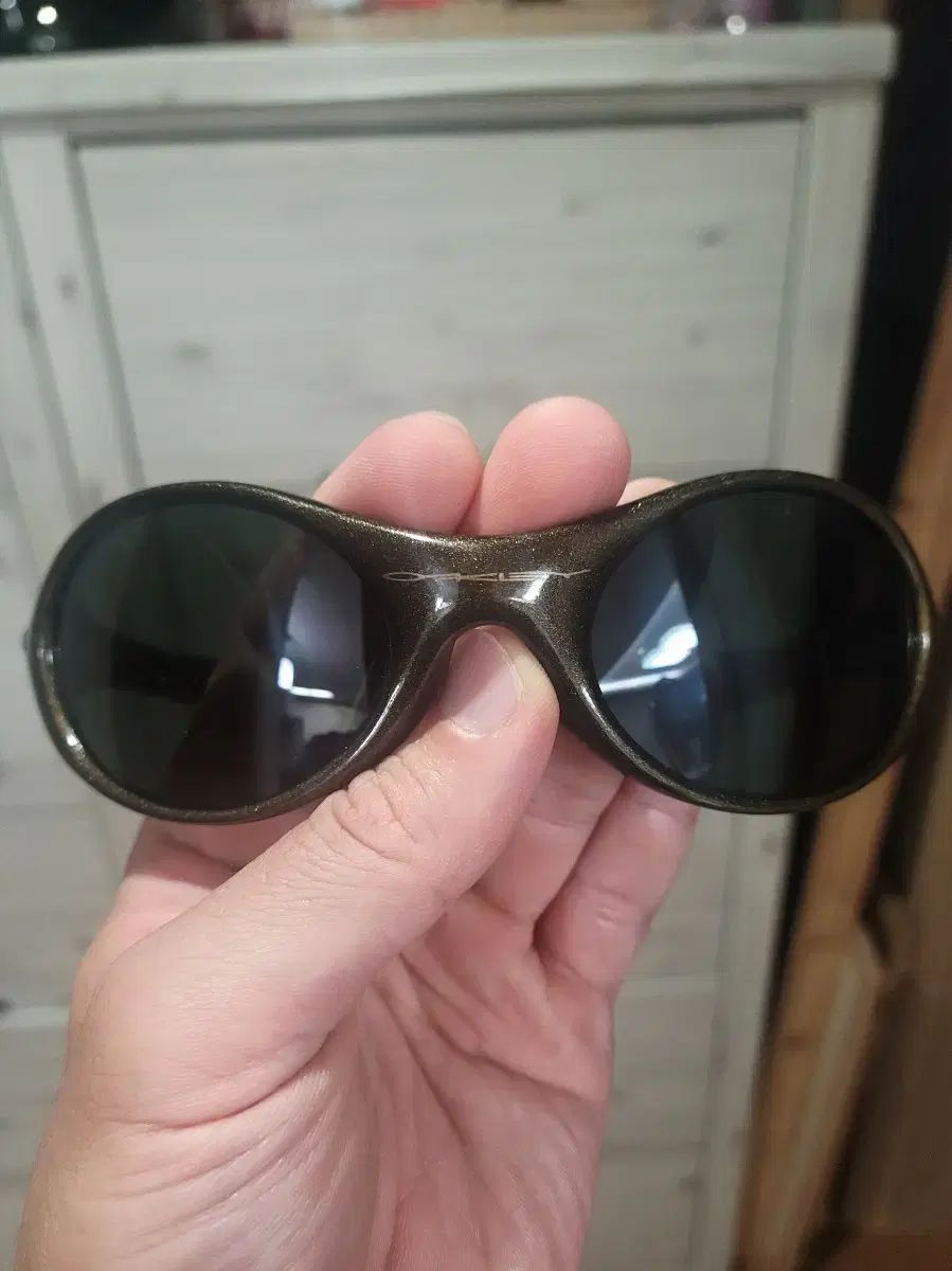 Oakley トレンチコート　サングラス オークリー トレンチコート サングラス (1995) - メルカリ