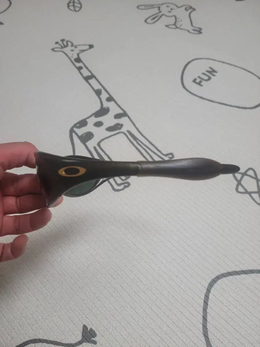 オークリー トレンチコート サングラス (1995) - メルカリ