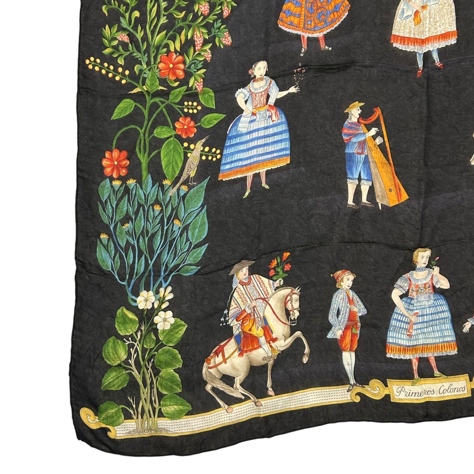 LOEWE ロエベ Primeros Colonosシルクスカーフ 北欧 花柄ロゴ入り ブラック