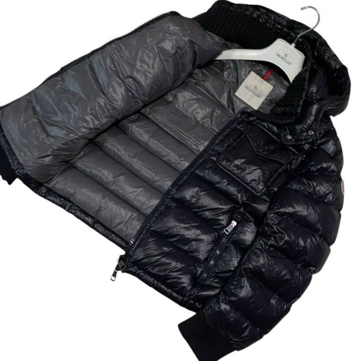 美品 MONCLER モンクレール ダウンジャケット ブラック メンズ 正規品