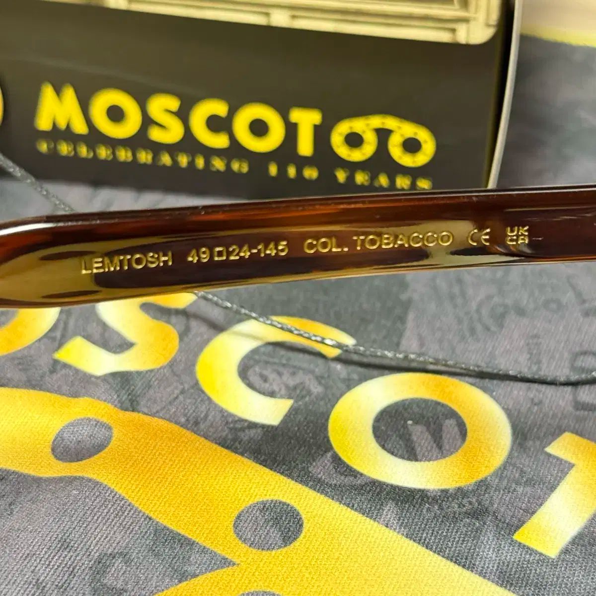 MOSCOT