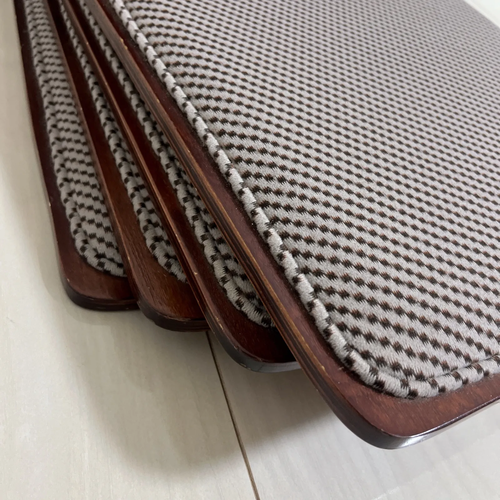 光製作所 座椅子4脚セット 曲がり木製 クッション付き 安い 和風 座敷