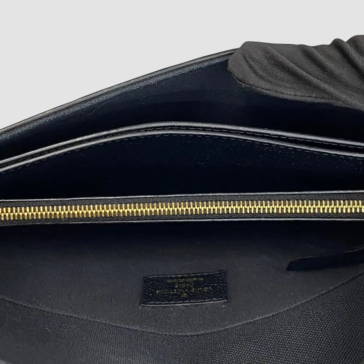 モノグラム ポシェット