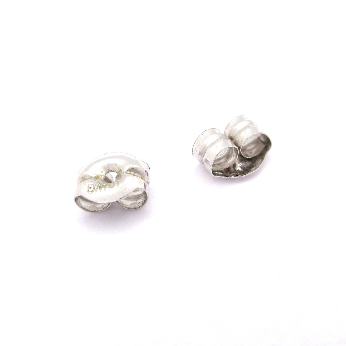 Unbranded ノーブランド ピアス K14WG×ダイヤモンド 総重量 1.1g 0.09刻印 WWW_SHINETEETH_COM