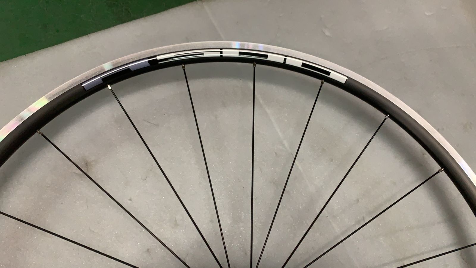 ロードホイール