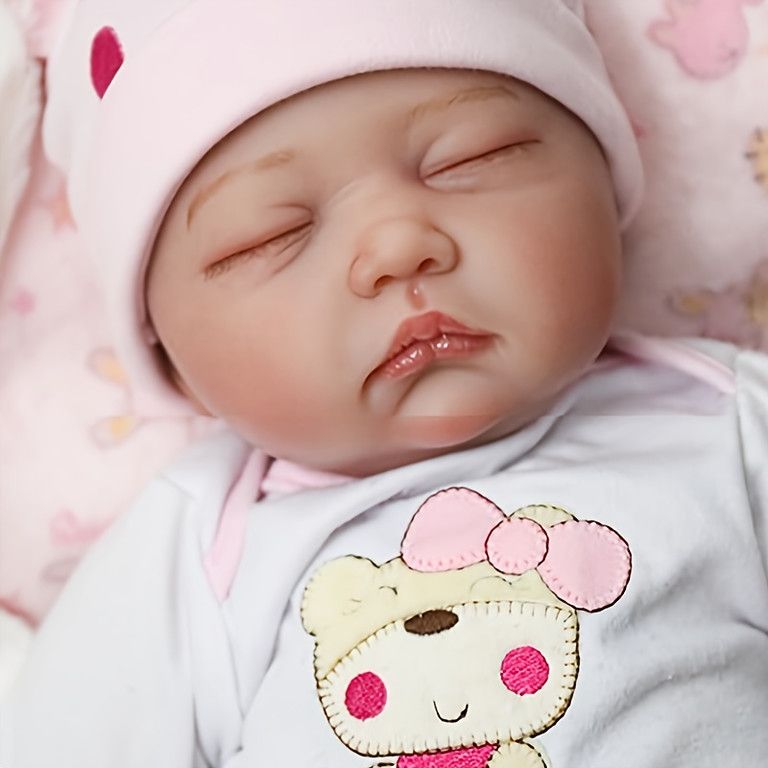 柔らかい新生児人形