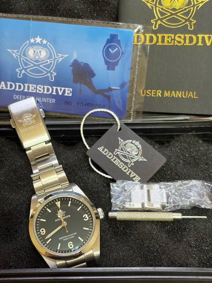 アディスダイブ クオーツ 時計 ad 2025