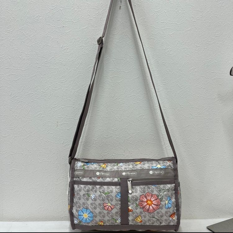 4465 LeSportsac レスポートサック ショルダーバッグ モノグラム