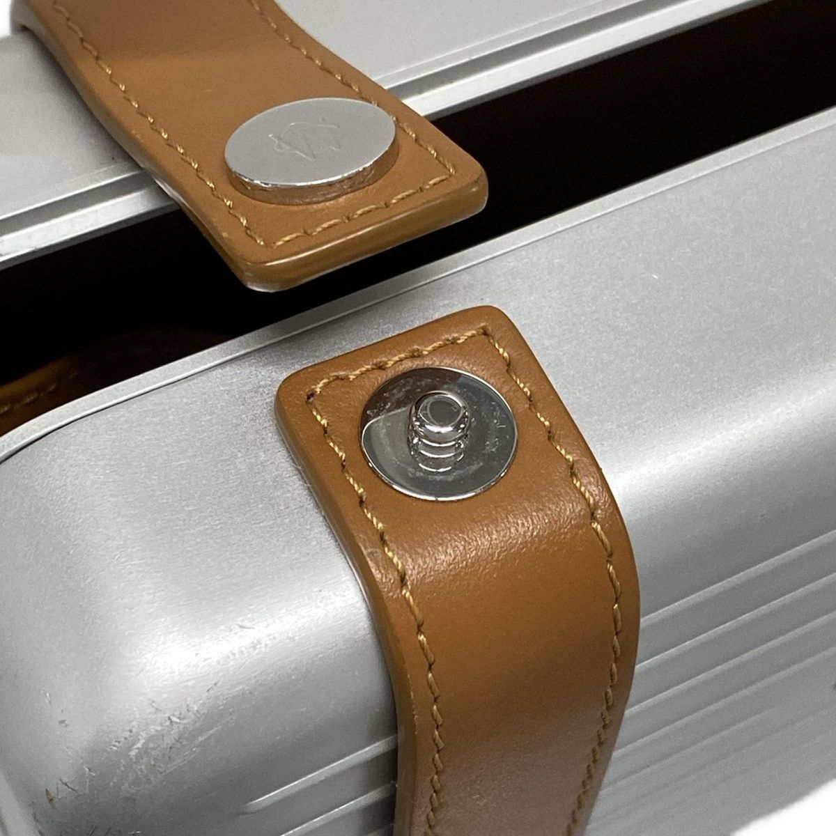 シルバー×ブラウン