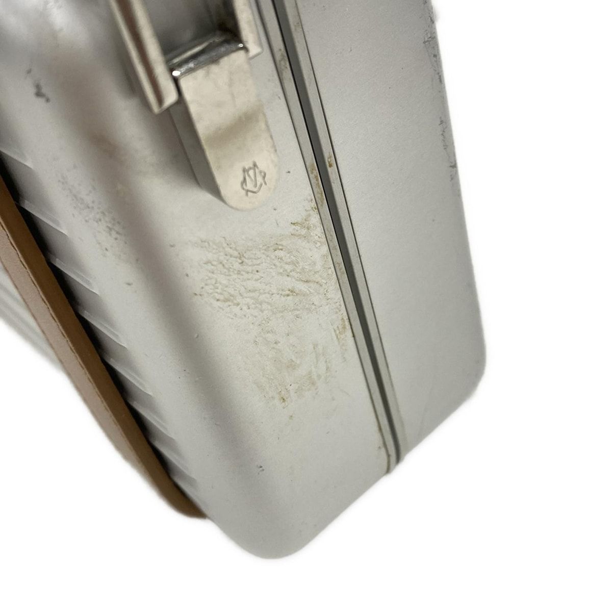 ストラップ着脱可