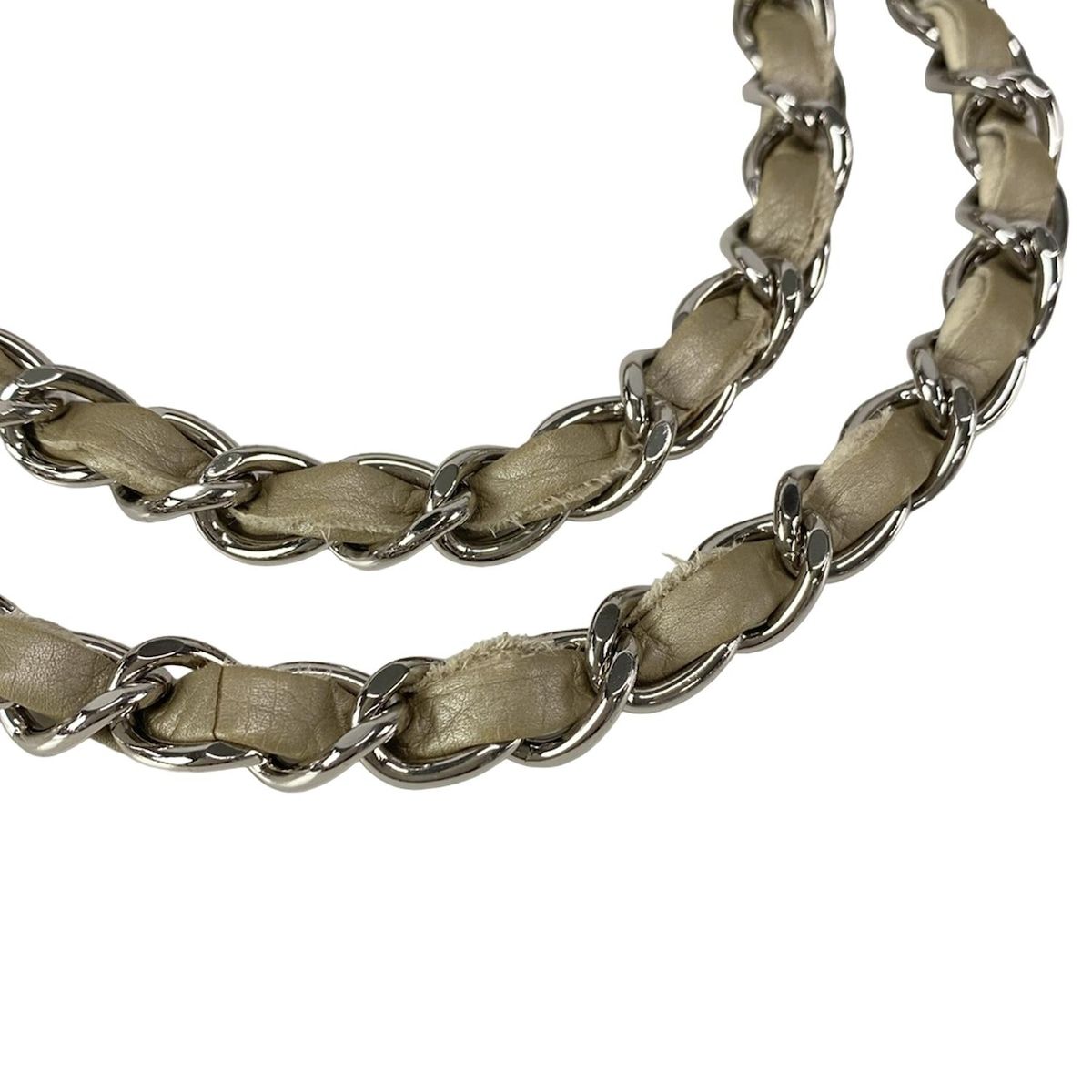 シャンパンゴールド