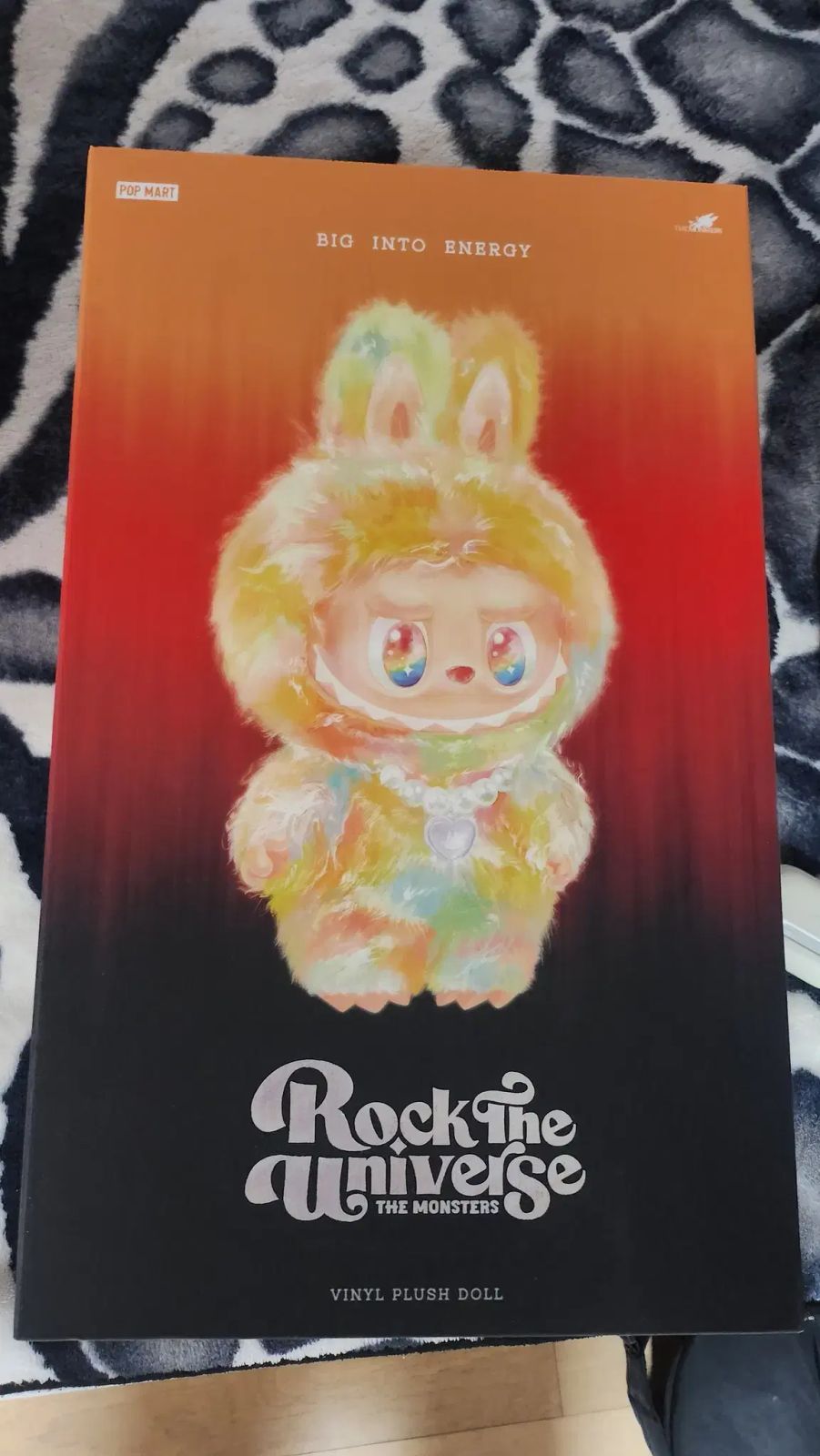 セール中 Labubu ROCK THE UNIVERSE VINYL PLUSH ドール POP MART