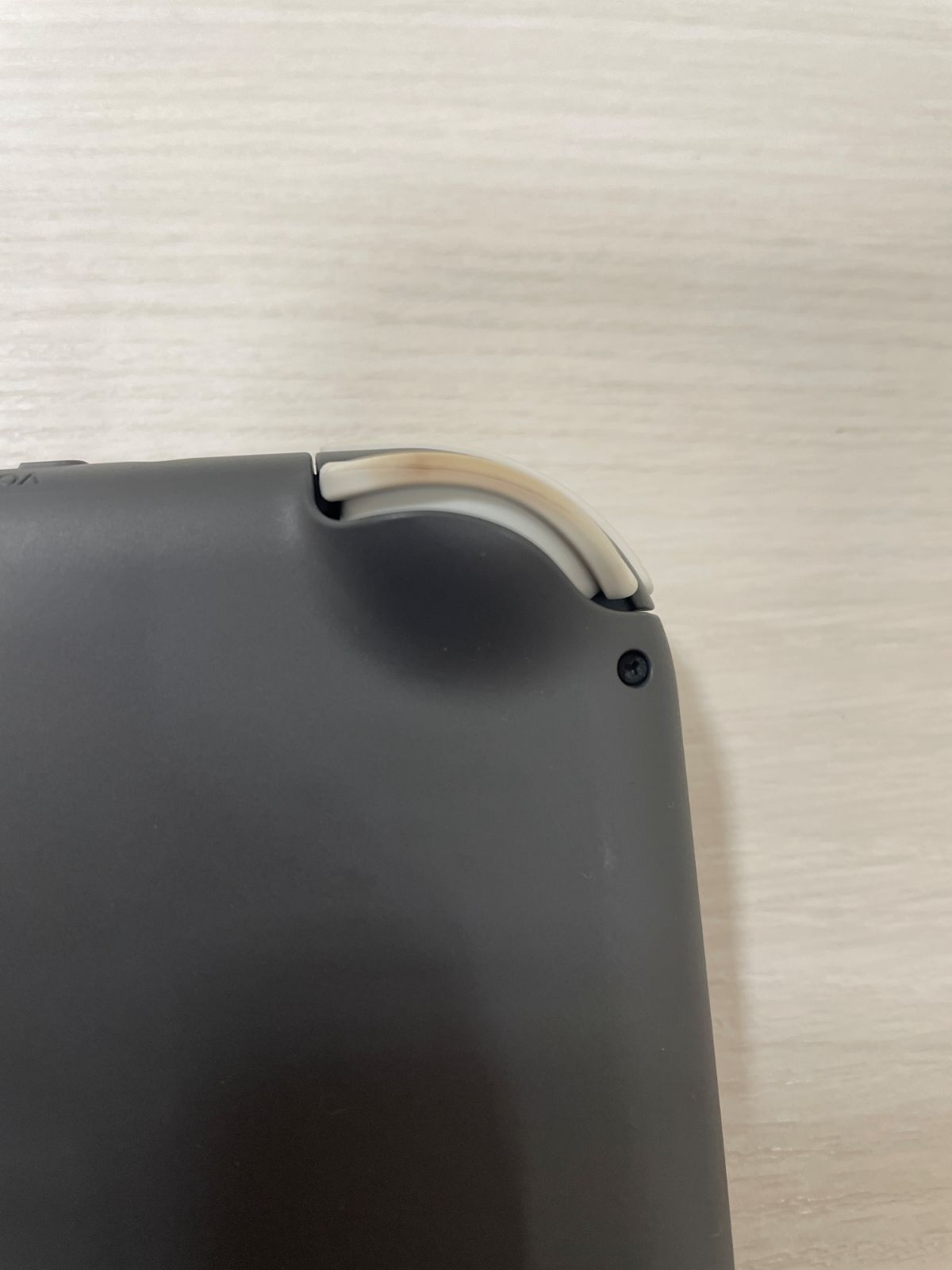  管理番号 P 任天堂Switch Lite 任天堂スイッチライト グレー 本体 ラバーケース ハードケース付 み 本体(Nintendo Switch Lite) Nintendo Switch