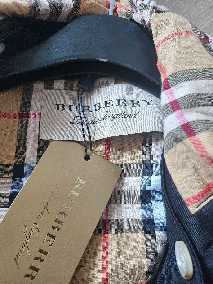 マウンテンパーカー 季節の変わり目