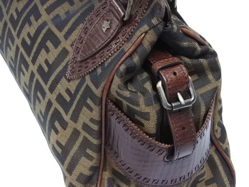 FENDI フェンディ