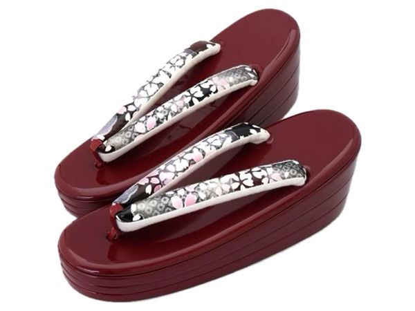 着物美人 み 草履 厚底 ハイヒール 振袖草履 訪問着草履 振袖 訪問着 色無地 成人式 結婚式 入学式 卒業式 お宮参り 草履赤 厚底草履 ハイヒール草履 大人 女性 M 22.5-23.5 エンジ 桜 363401