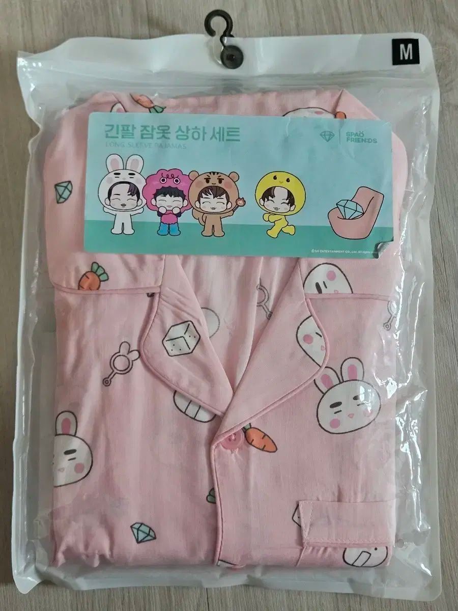 SHINee シャイニー オンユ ONEW チュール 王 SPAO スパオ パジャマ