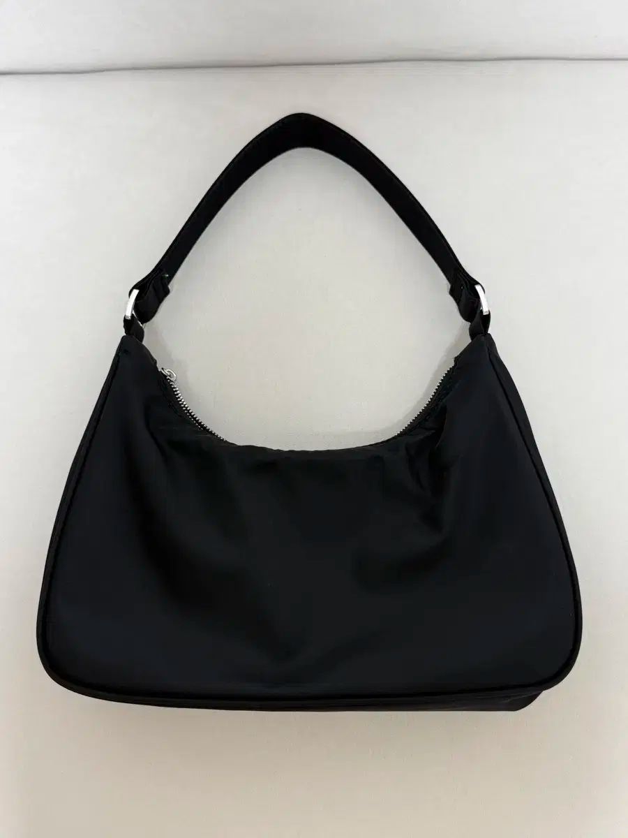 マリテフランソワジルボー ナイロン HOBO BAG ブラック COLOR