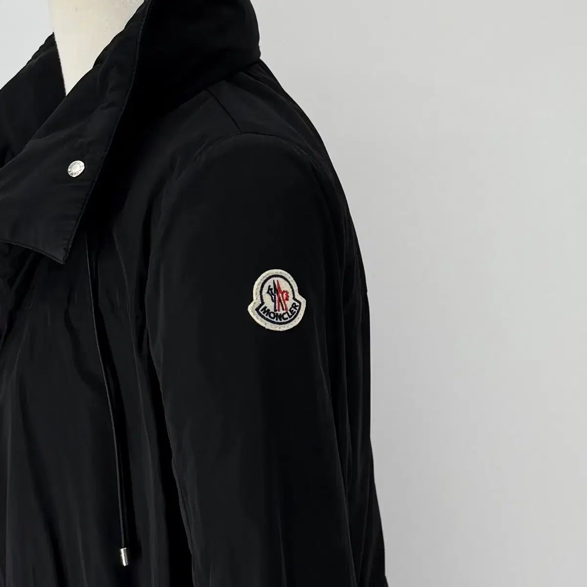 ウィンドブレーカー ジャケット