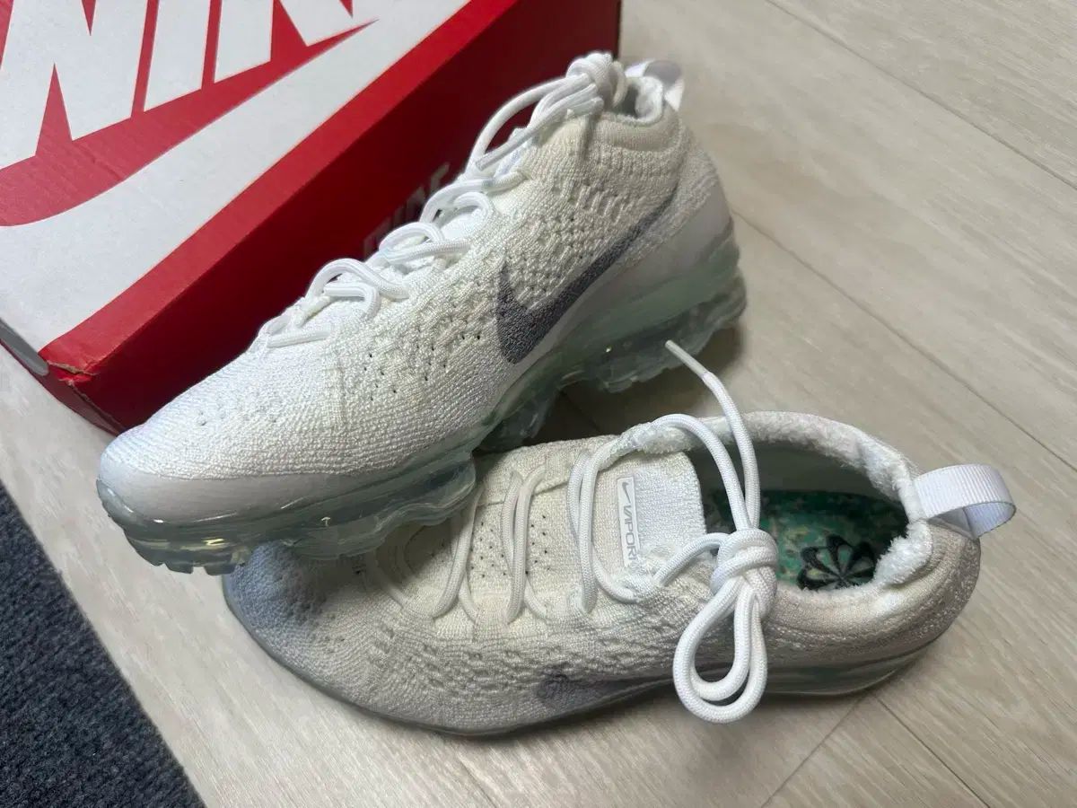 NIKE ナイキ エアマックス ヴェイパーマックス 白 240