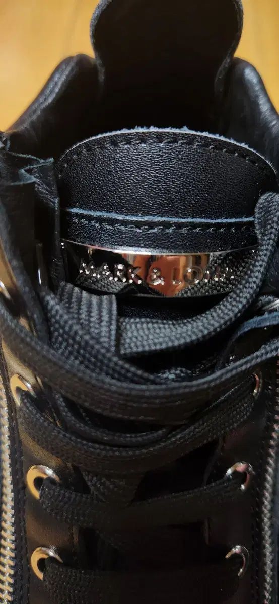 MARK - LONA マークアンドロナ レディース ゴルフシューズ ブラック ハイトップ スニーカー 235