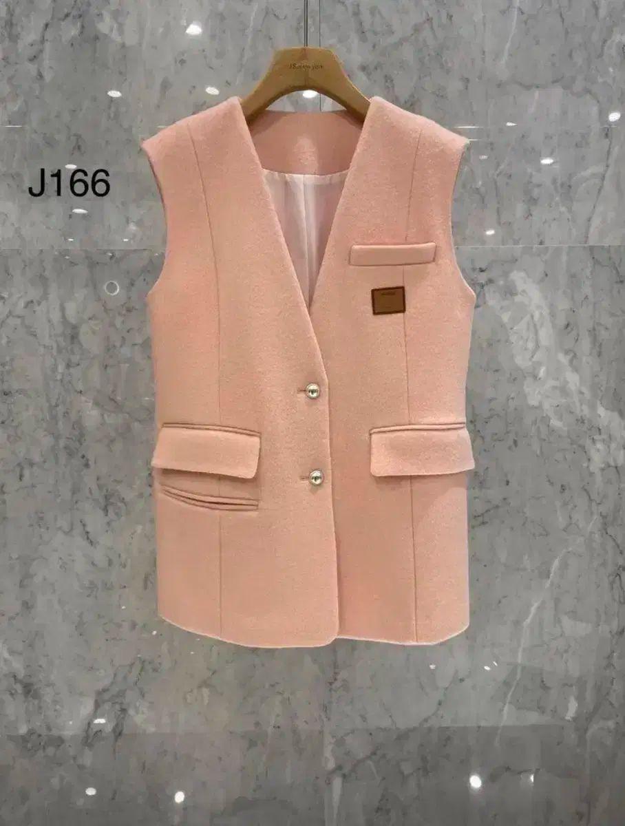 jsNEW YORKスター 当日発送 Vネック 2ボタン ウールベスト