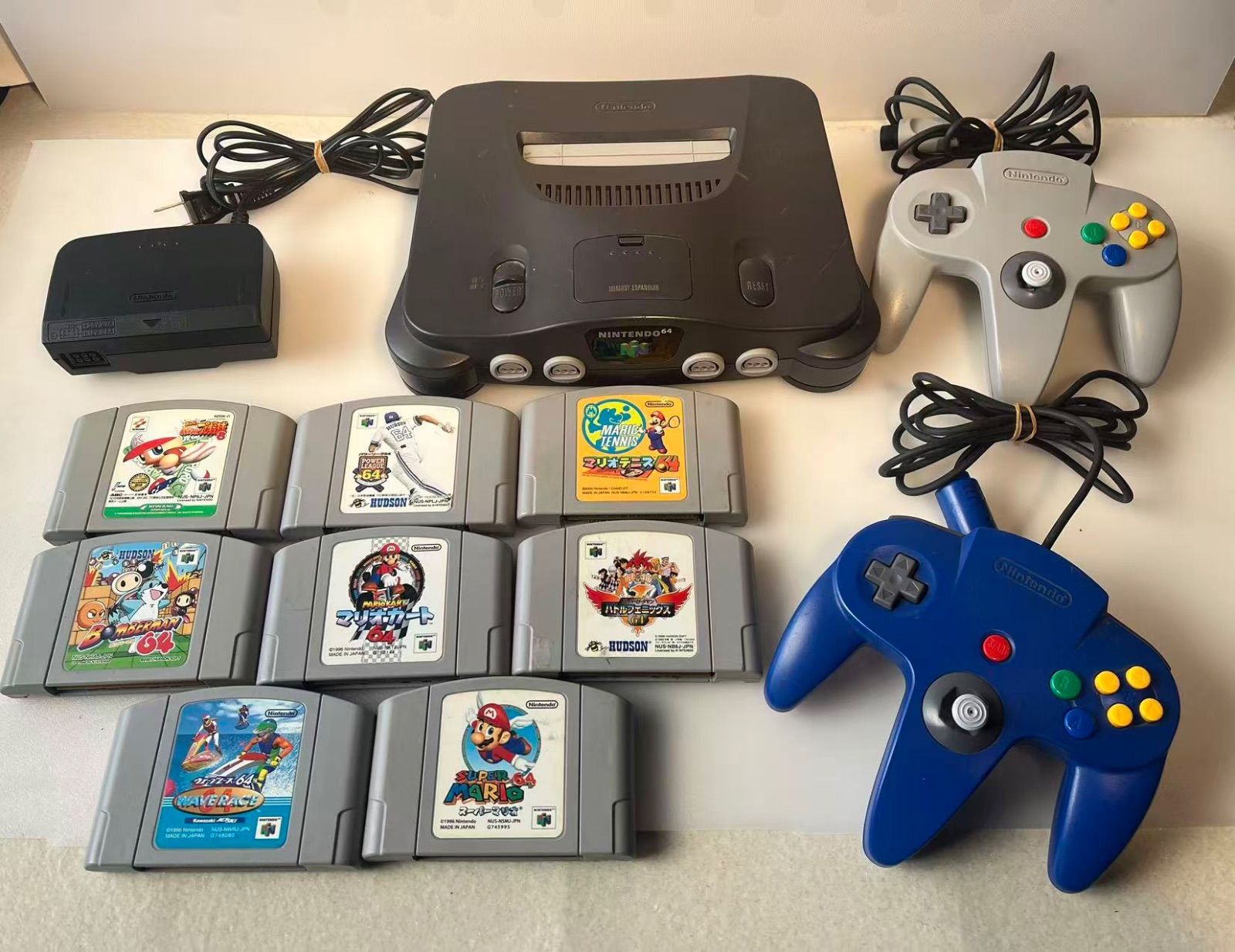 Nintendo ニンテンドー64 ブラック 任天堂 ゲーム機 カセット付き 動作未