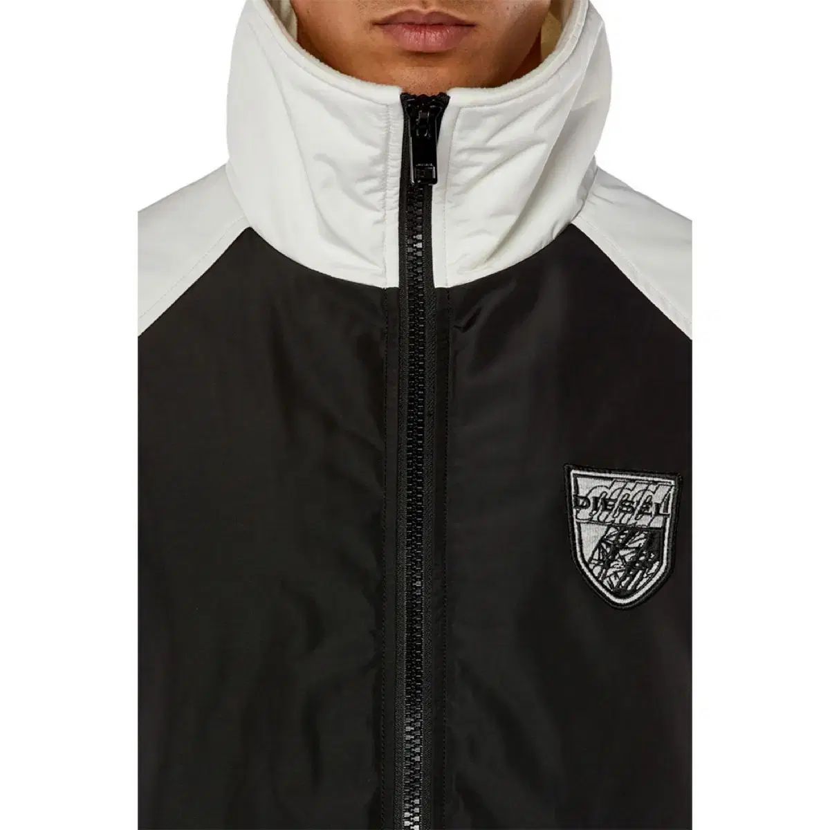 48 52 54 DIESEL ディーゼル キー ゲル ジャケット ブラック