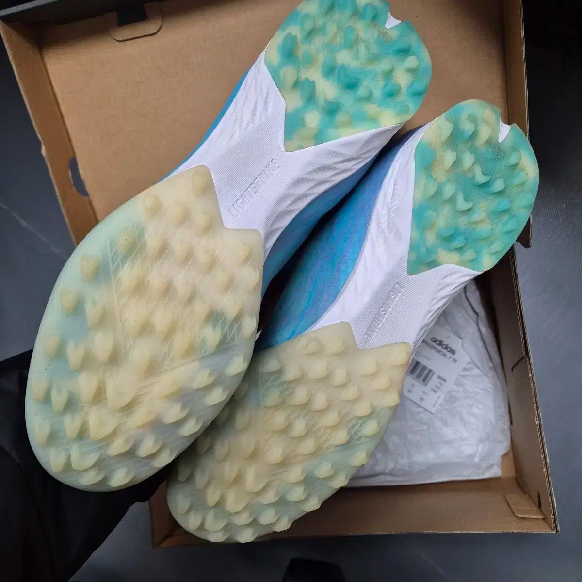 アディダス Xスピードフロー 1 tf 260