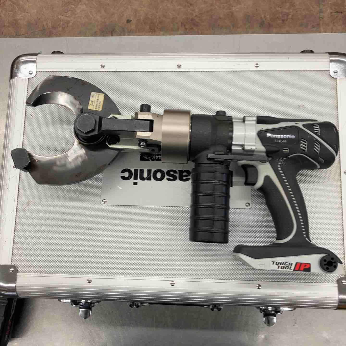 パナソニック Panasonic コードレスケーブルカッター EZ4544K-H 所沢店