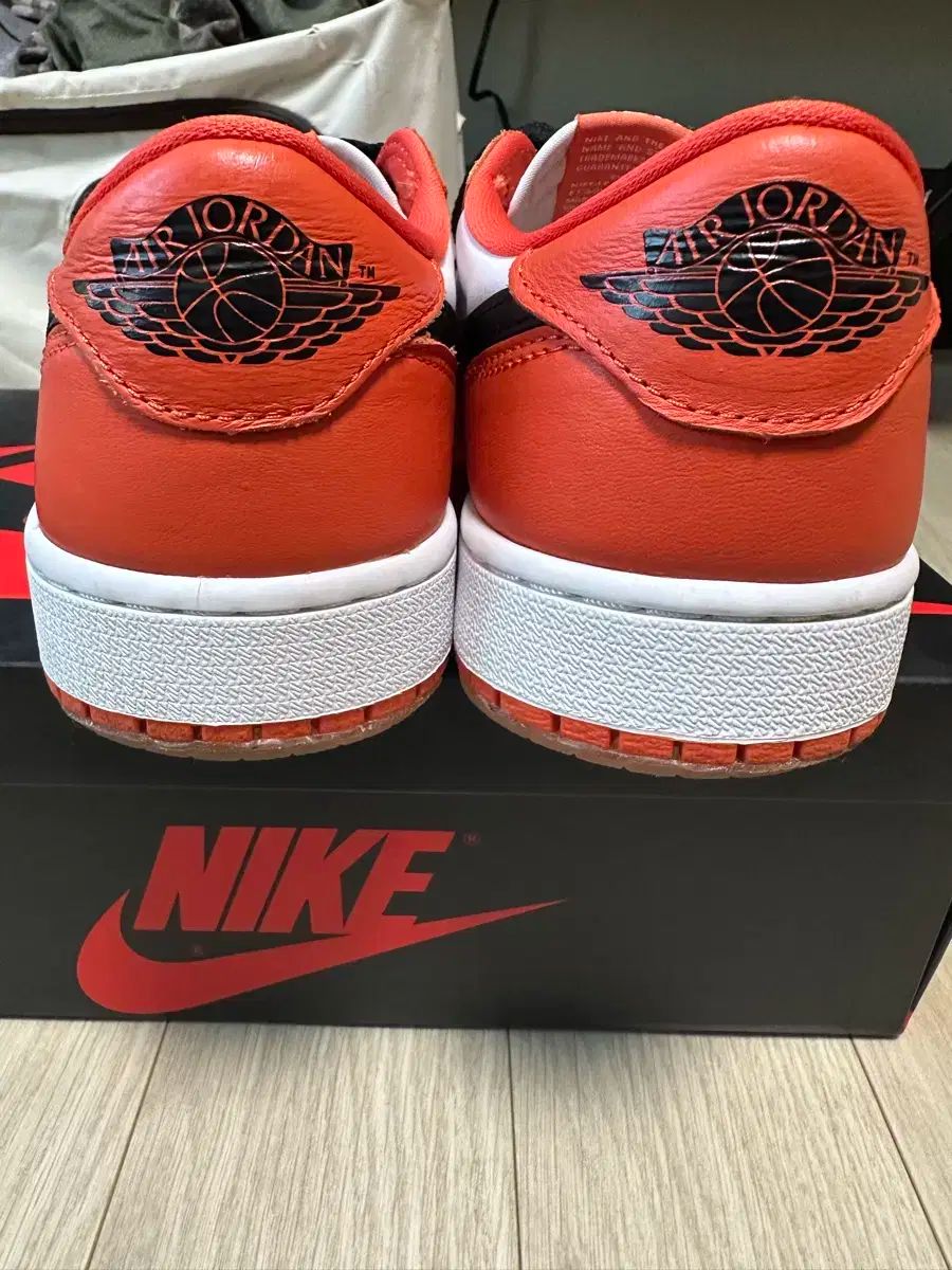 ナイキ エアジョーダン1 ロー スターフィッシュ 265