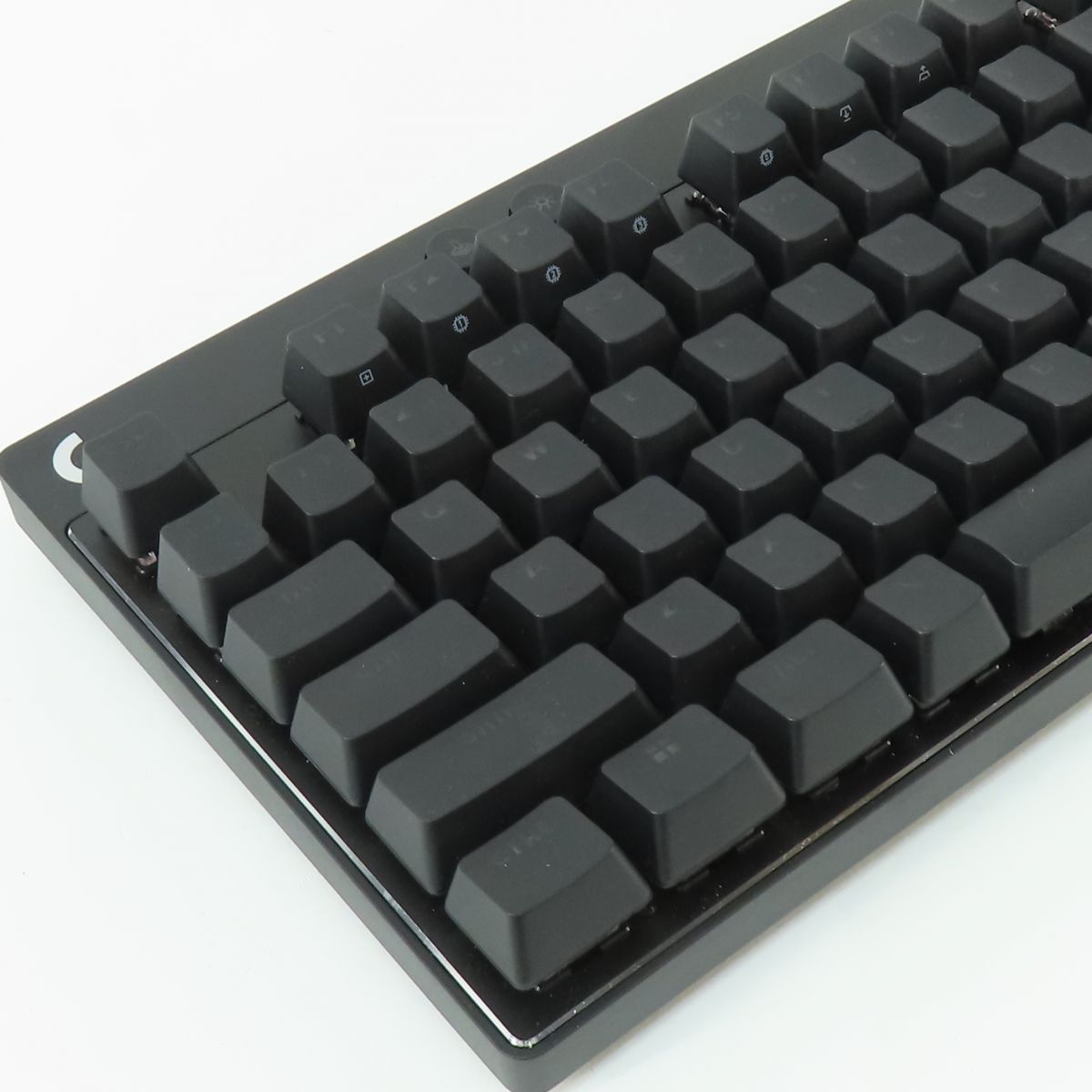 有線ゲーミングキーボード G-PKB-TKL-RTBKd