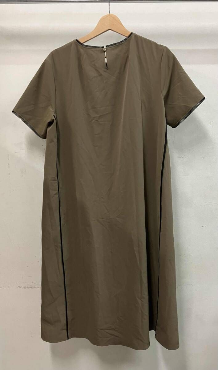 Leilian PLUS HOUSE レリアン プラス ハウス 洗えるバッグ付きワンピース 半袖ワンピース シミ有 サイズ13 カーキ