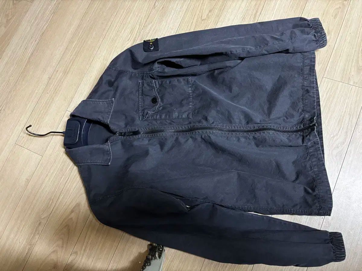 ストーンアイランド