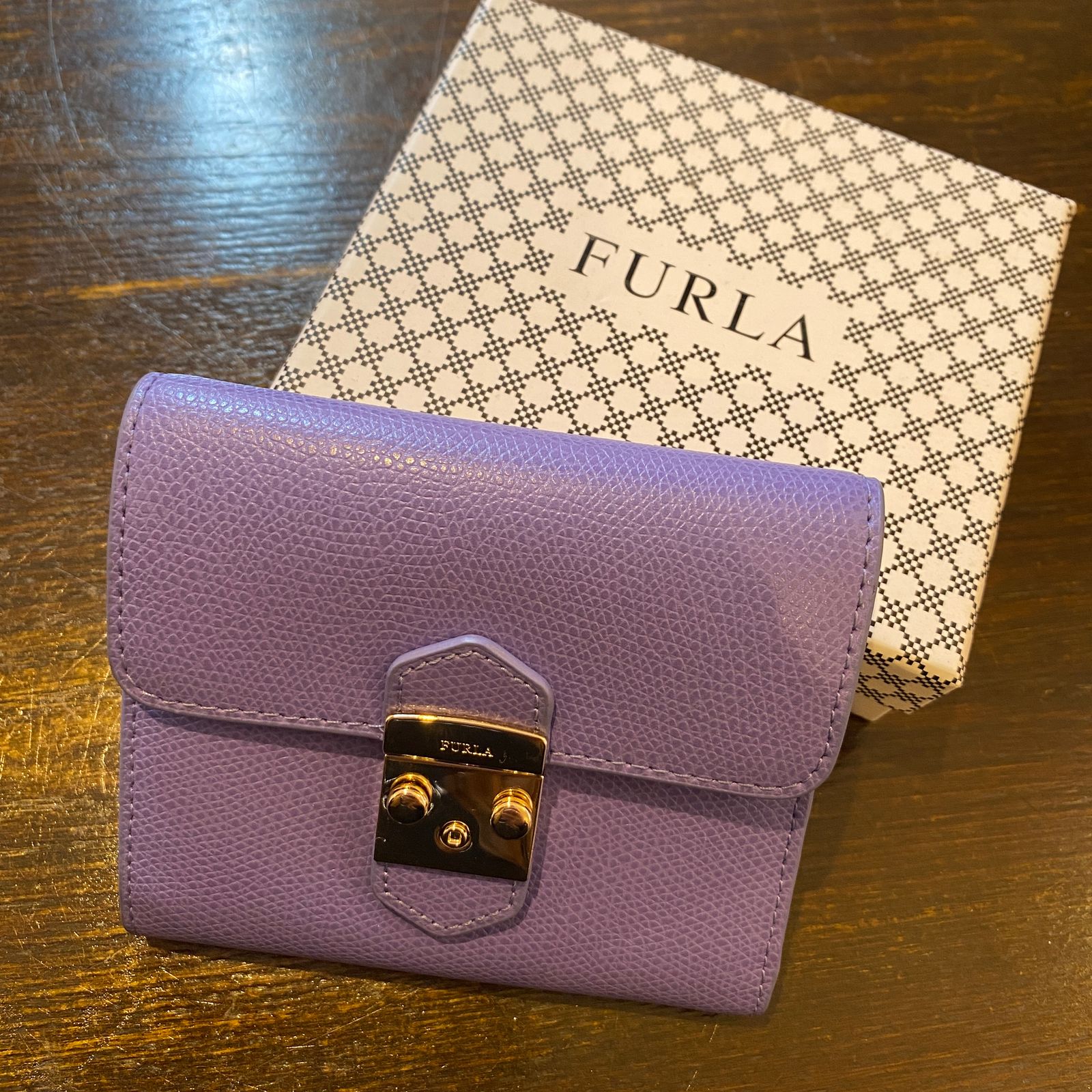 FURLA フルラ レディース 三つ折り財布 パープル系 TC118 - メルカリ