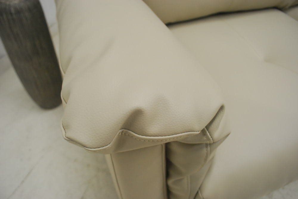 ３人掛けソファー