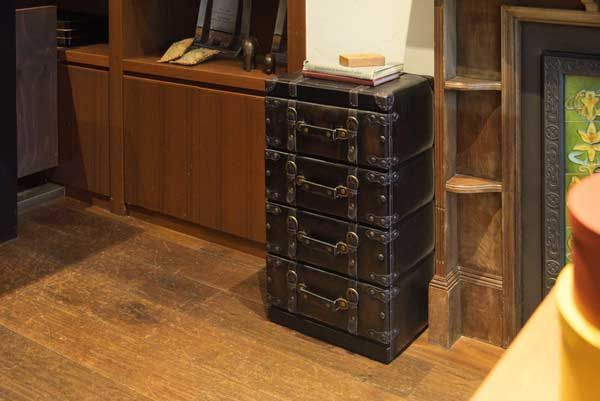 ４段 W41×D31×H75.5cm