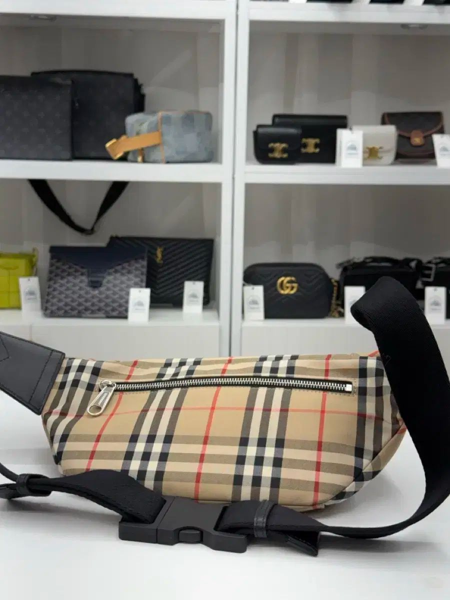 OS バーバリー チェック ソニー ベルトバッグ