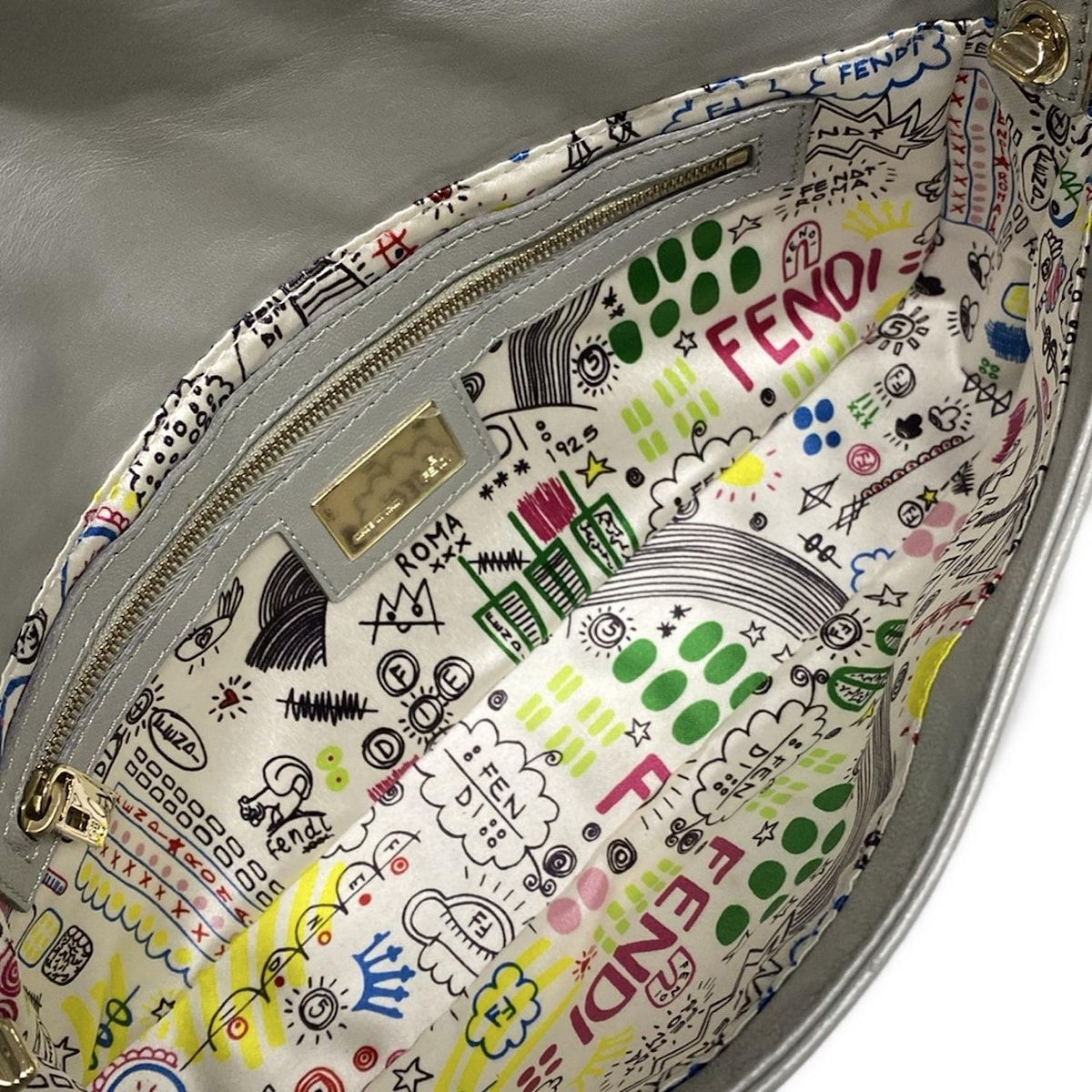 FENDI フェンディ