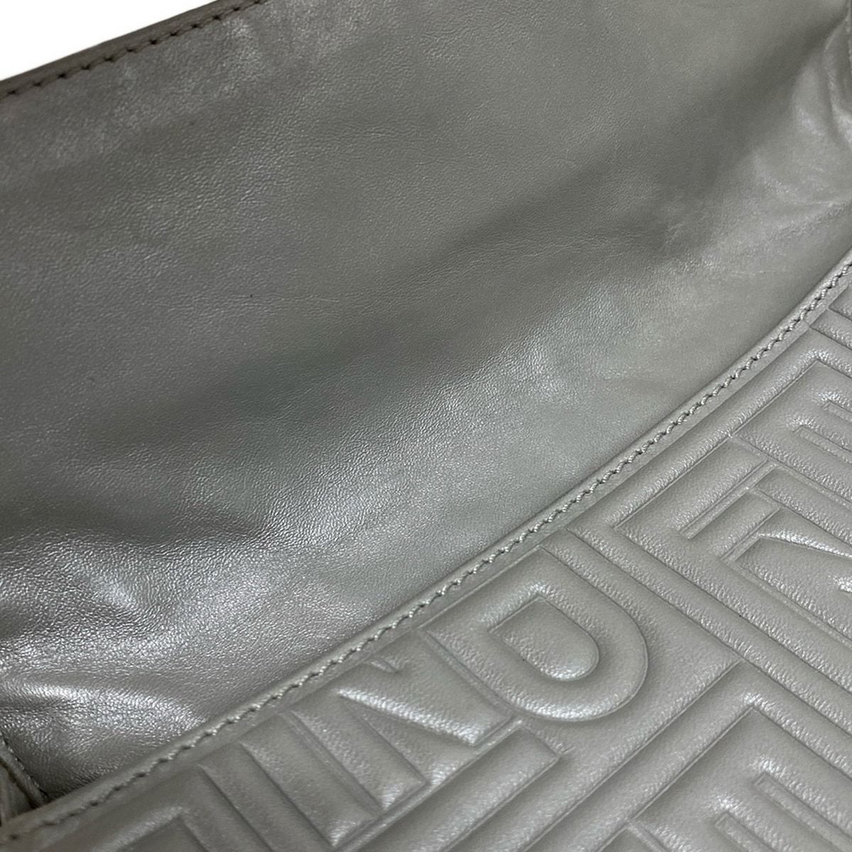 8BR600-YMU シルバー